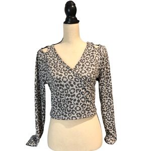 NWT Antistar long sleeve leopard print cross over v-neck crop top  grey/black